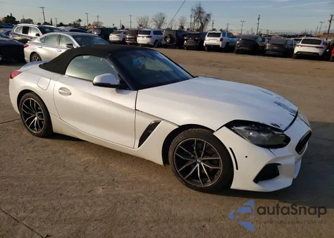 2022 BMW Z4 Sdrive30I z USA, uszkodzony, nr VIN WBAHF3C05NWX77919